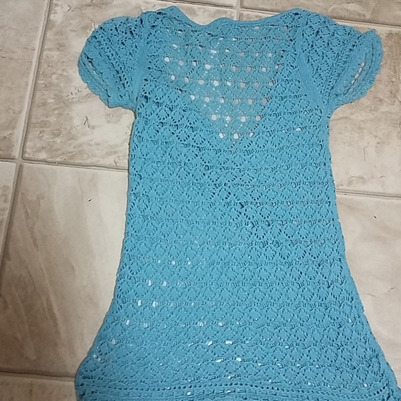 Old navy beach cover up. - Picture 2 of 3